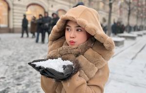 Gaya Ria Ricis Liburan di Moscow (Instagram/@riaricis1795)