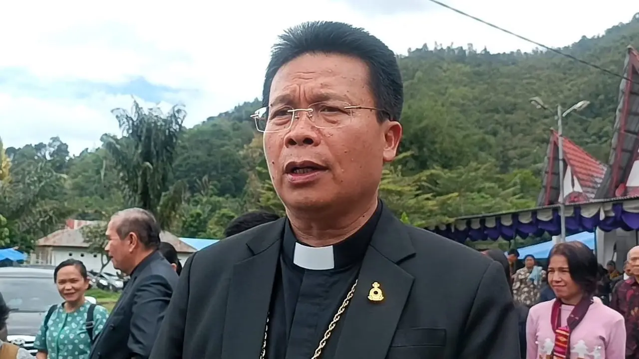 Ephorus HKBP Pendeta Victor Tinambunan