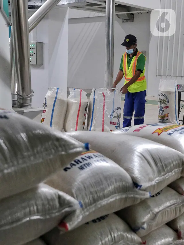 Mengintip Infrastruktur Pengolahan Beras Modern Bulog di Karawang