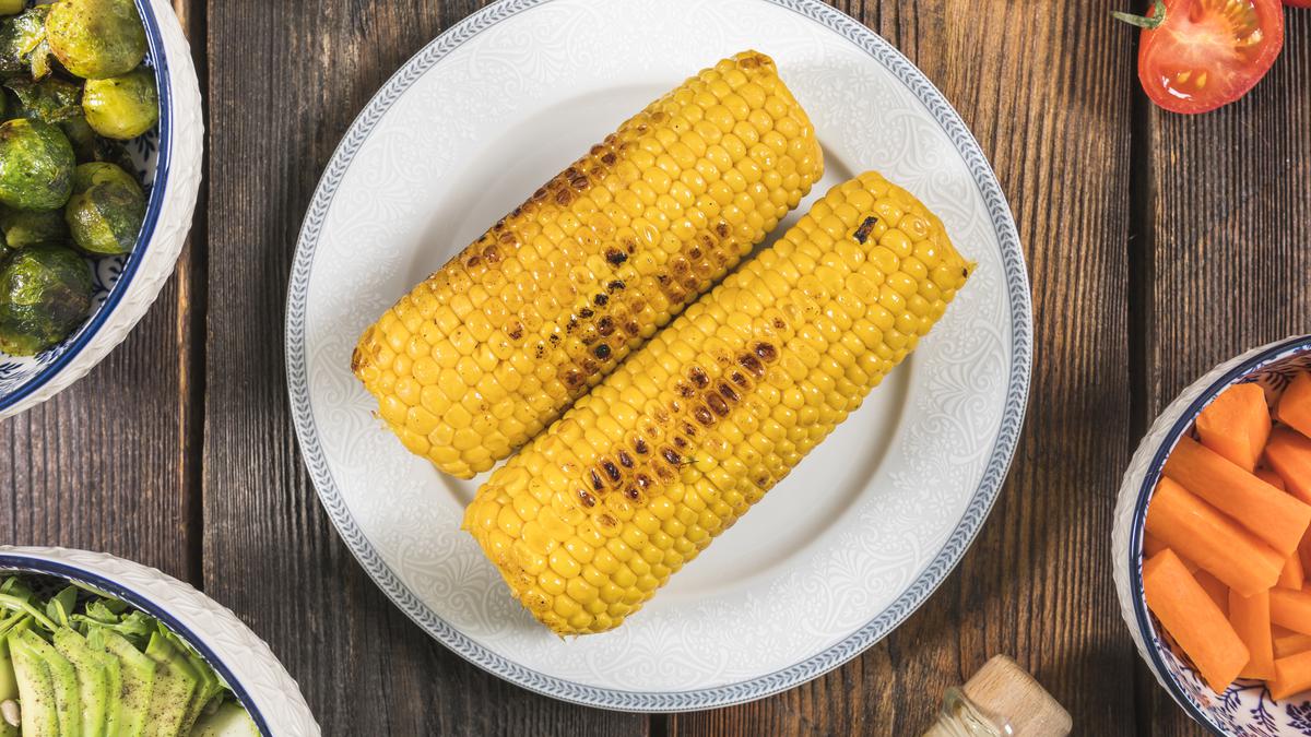 Resep Jagung Bakar Oles Mentega Manis Gurih Sedap - Food Fimela.com