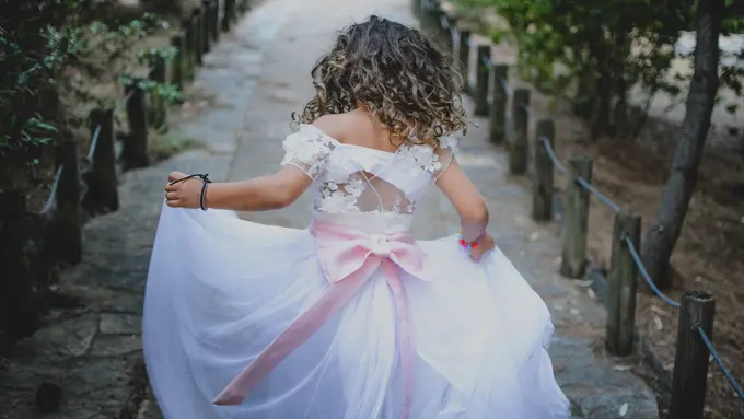 Gaun pernikahan/dok. Unsplash constantinos