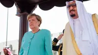Kanselir Jerman Angela Merkel bertemu dengan Raja Salman di Saudi Arabia (Saudi Press Agency via AP)