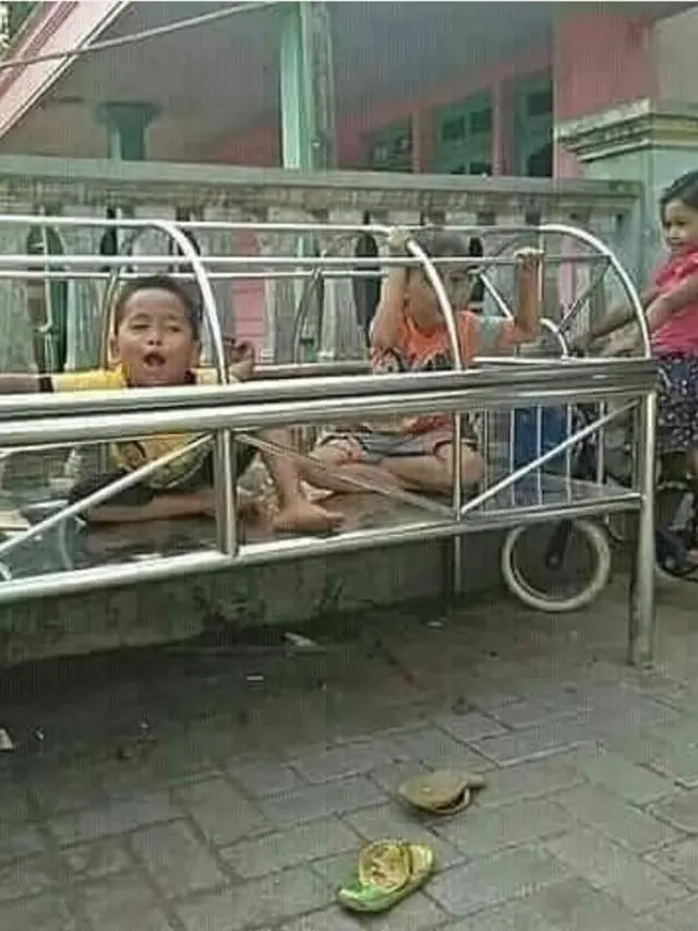 kelakuan polos bocah
