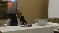 Hasani Abdul Gani dalam Pertemuan antara Mahaka Sports and Entertainment dan perwakilan klub-klub di Hotel Century, Senin (7/7/2015). (Bola.com//Sisbrianto.Guntar)