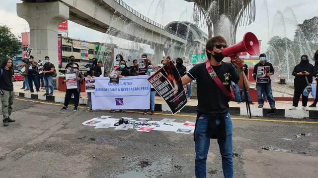 Orasi dan Pentas Seni Awak Media di Sumsel Kecam Kekerasan Terhadap Jurnalis