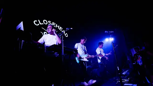 Closehead. (ist)