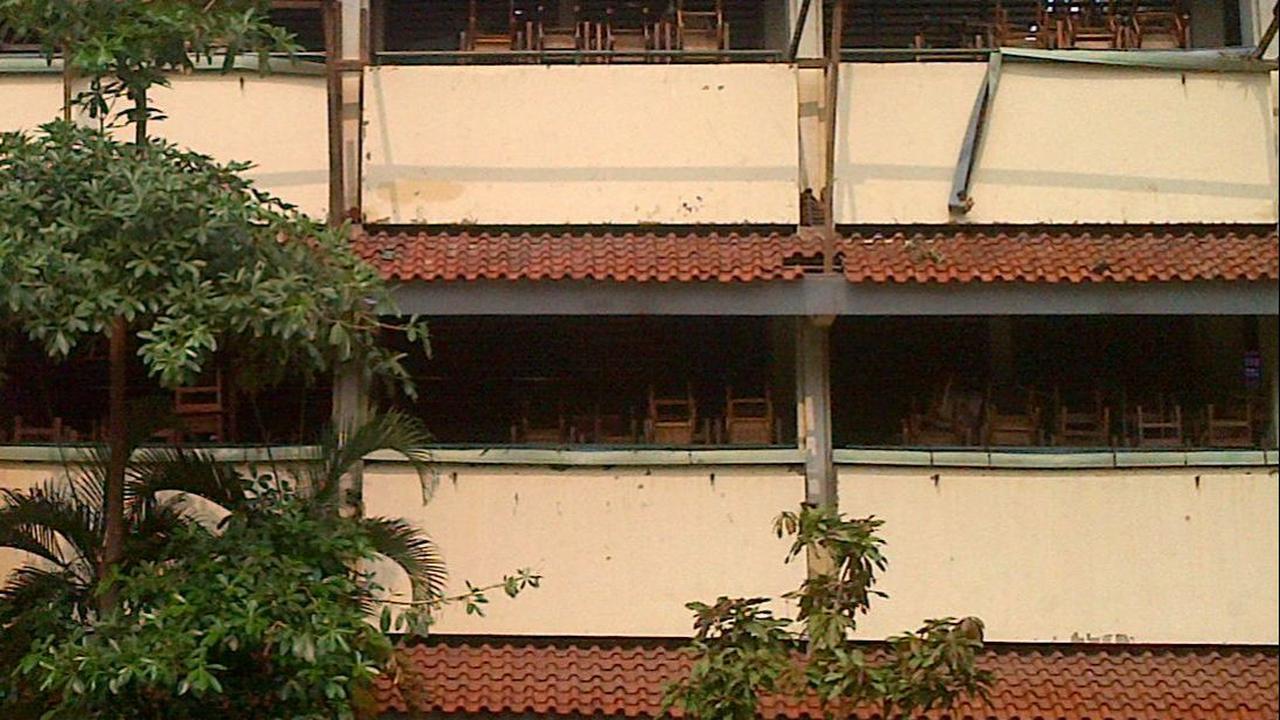 Detik-Detik Siswi SDN 06 Jatuh dari Lantai 4 Gedung Sekolah, Sempat Izin ke Toilet & Naik ke Kursi