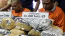 Barang bukti narkoba jenis H5 saat rilis sindikat peredaran narkotika jaringan Malaysia di Gedung BNN, Jakarta, Jumat (28/10). Sebanyak 50.000 butir H5, 39 kg sabu dan 98.960 butir ekstasi berhasil diamankan petugas. (Liputan6.com/Yoppy Renato)