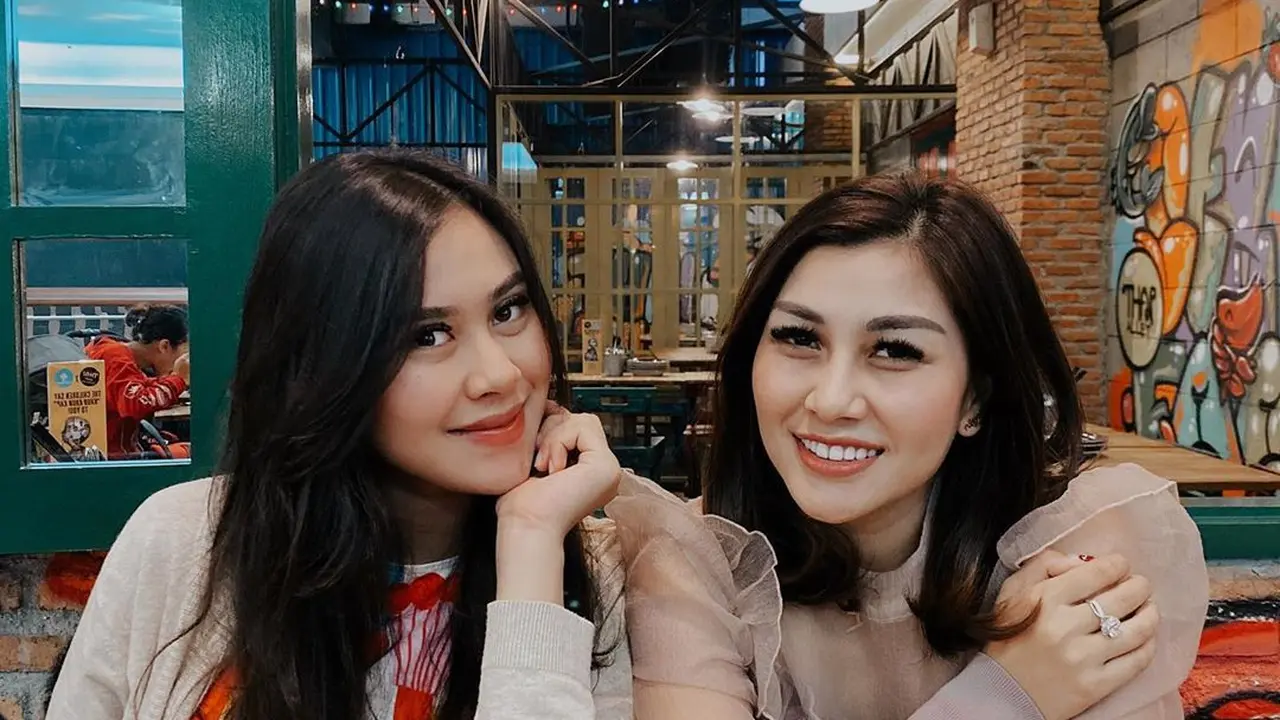 Nisya Ahmad Tegaskan Syahnaz Tidak Operasi Plastik