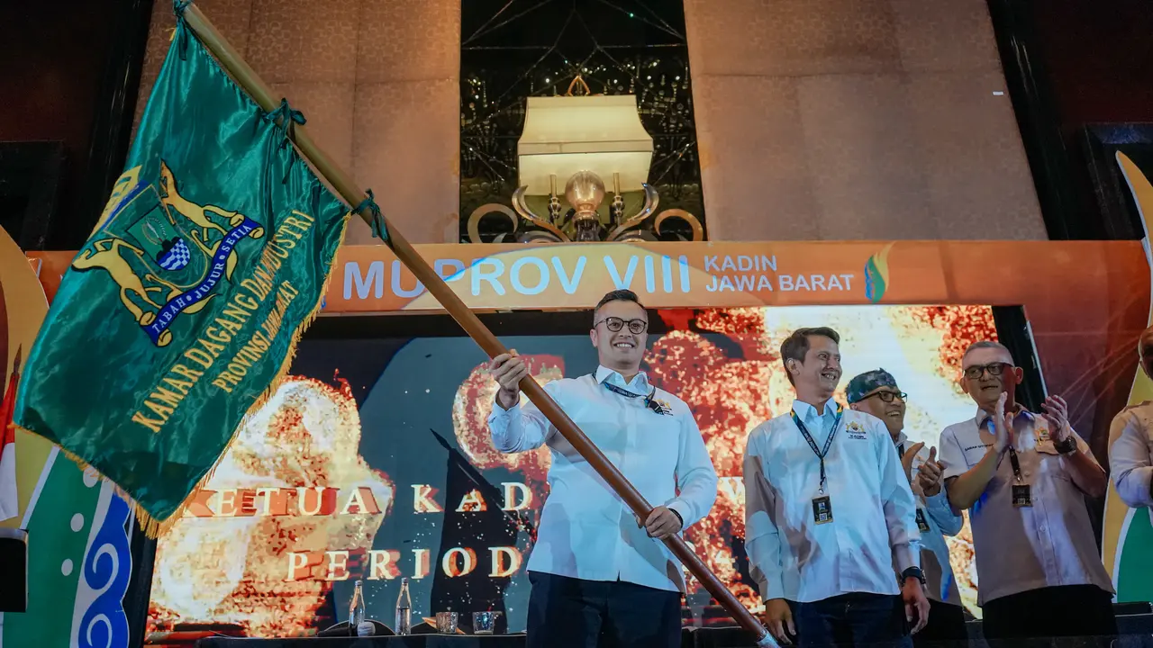 Almer Faiq Rusydi terpilih secara aklamasi sebagai Ketua Umum Kadin Jawa Barat periode 2024-2029.