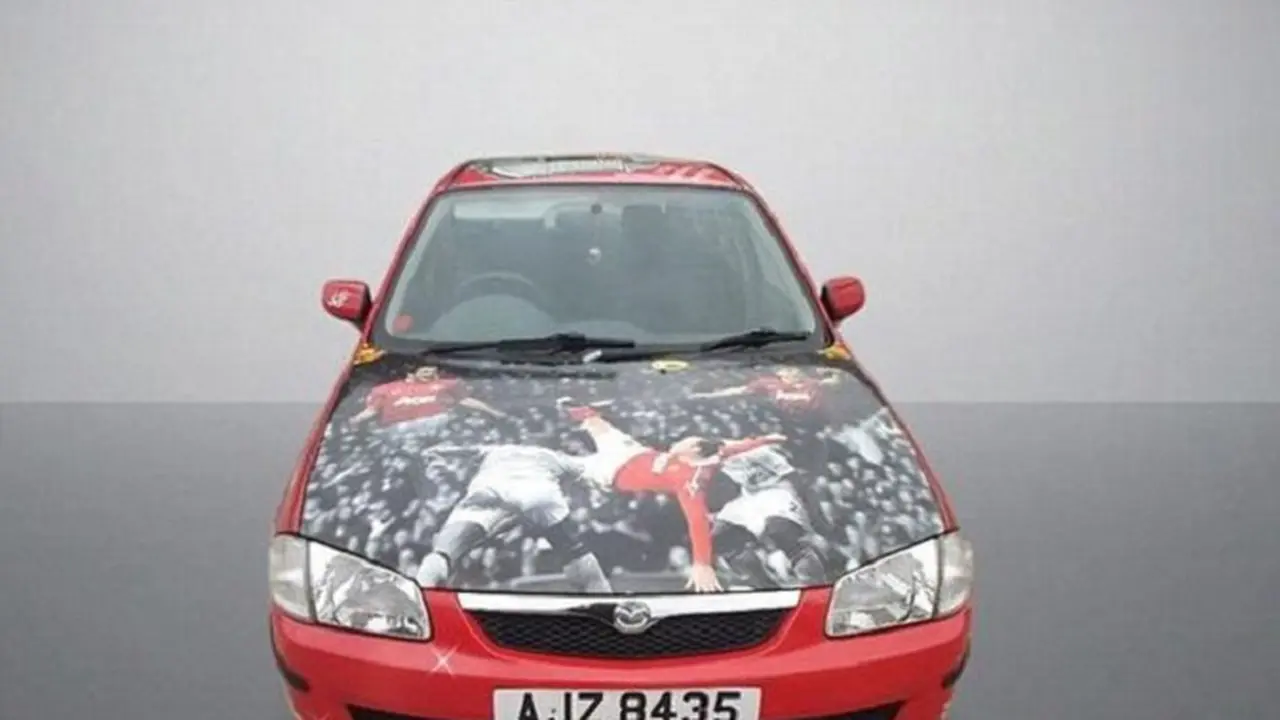 Mobil bertema Manchester United