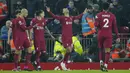 <p>Penyerang Liverpool, Cody Gakpo (tengah) berselebrasi dengan rekan setimnya setelah mencetak gol ke gawang Everton pada pertandingan lanjutan Liga Inggris di stadion Anfield di Liverpool, Inggris, Selasa (14/2/2023). Ini merupakan gol perdana Gakpo sekaligus mengantar Liverpool menang atas Everton 2-0. (AP Photo/Jon Super)</p>
