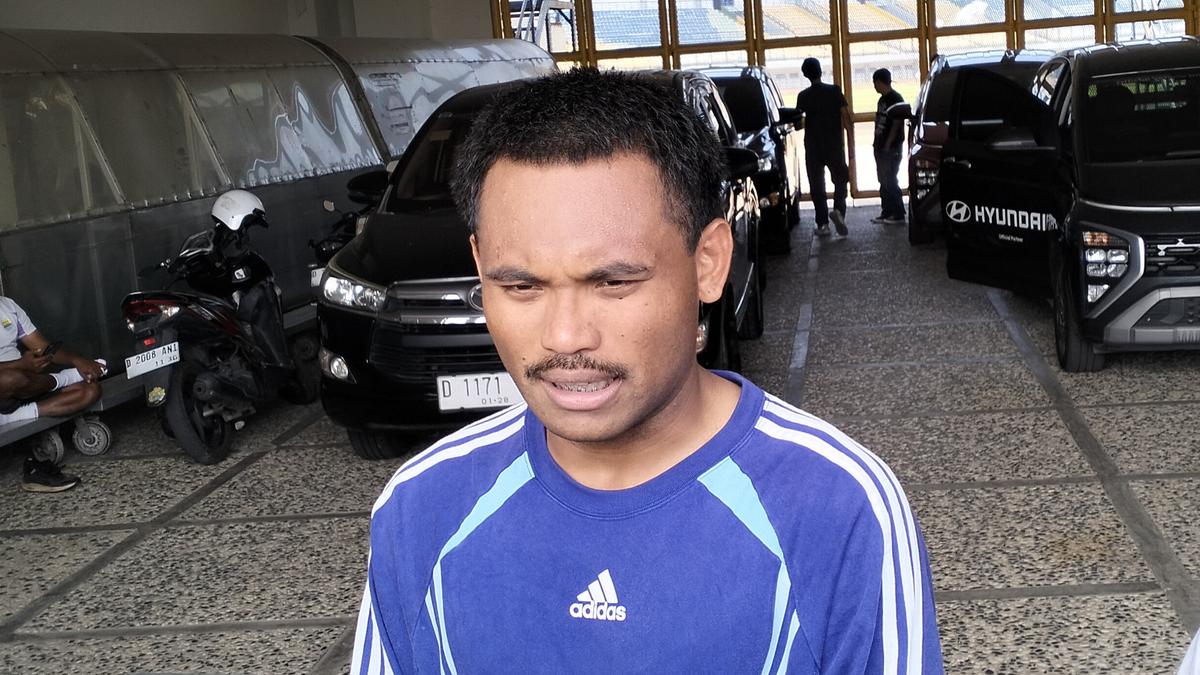 Dapat Bantuan usai Kediamannya Ludes Terbakar, Saddil Ramdani: Terima Kasih Pak Umuh Muchtar