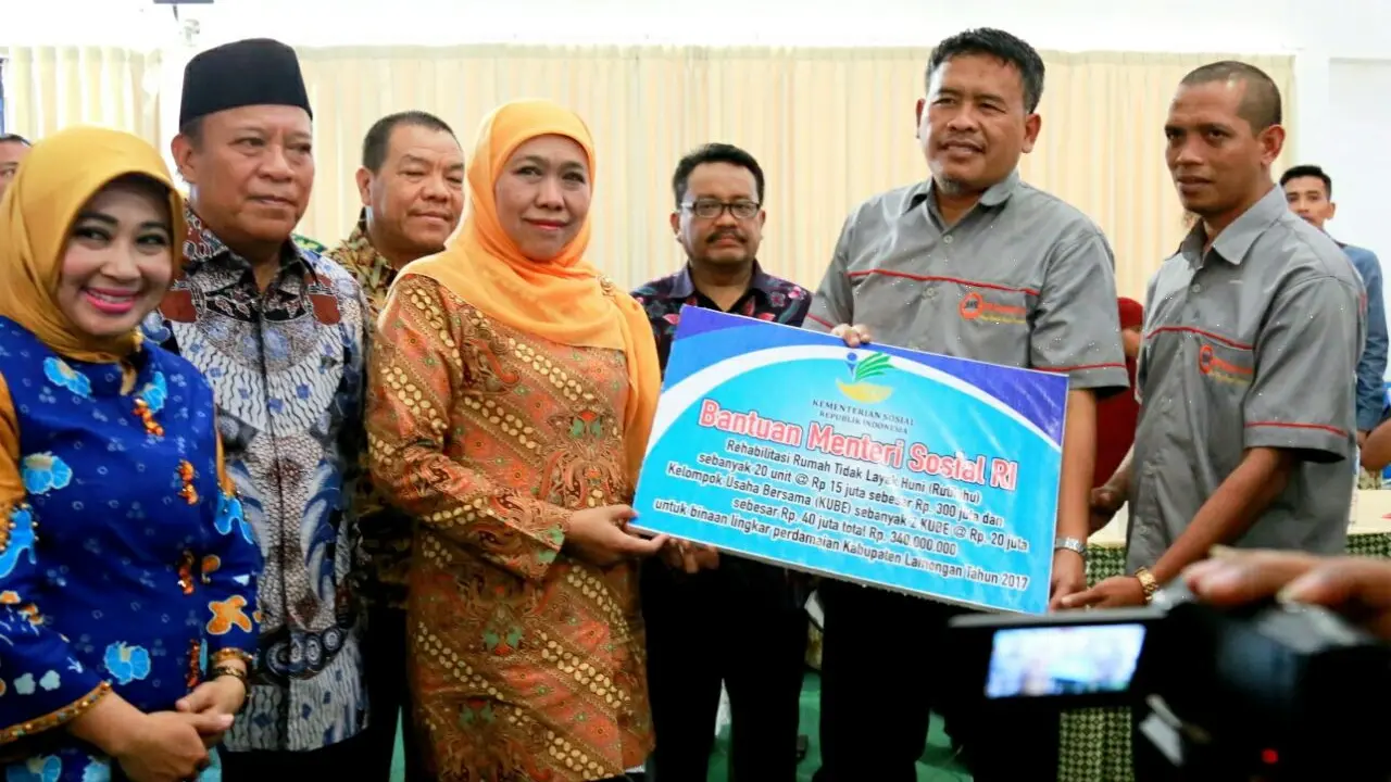 Menteri Sosial Khofifah Indarparawansa Berkunjung ke Yayasan Lingkar Perdamaian