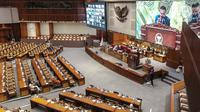 Suasana Rapat Paripurna ke-17 Masa Persidangan III Tahun Sidang 2022-2023 di Kompleks Parlemen, Senayan, Jakarta, Kamis (16/2/2023). Rapat Paripurna tersebut dalam rangka penutupan Masa Persidangan III Tahun Sidang 2022-2023.  (Liputan6.com/Faizal Fanani)