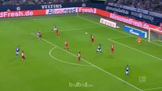 Berita video daftar penyelamatan terbaik yang dilakukan kiper pada Bundesliga 2017-2018 pekan ke-7. This video presented by BallBall.