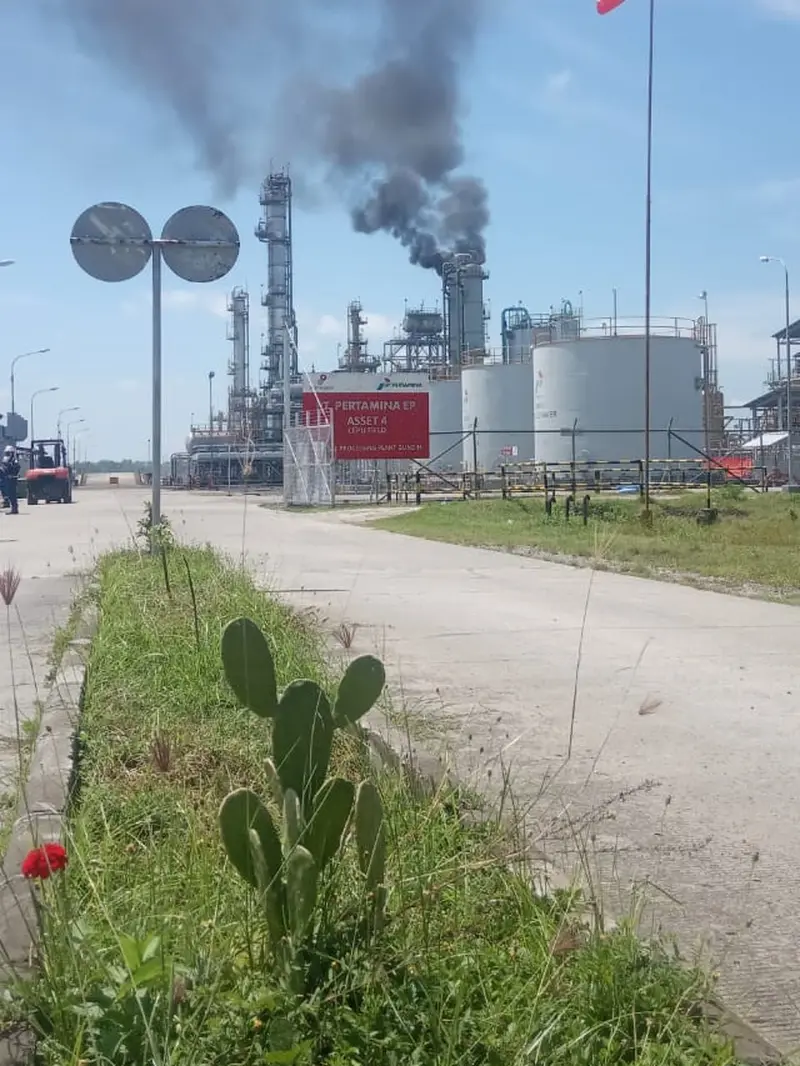 Operasi Central Processing Plant (CPP) Gas Gundih, area Thermal Oxidizer (TOX) kebakaran, Kamis (09/04/2020). (Foto: Liputan6.com/Pertamina/Felek Wahyu)