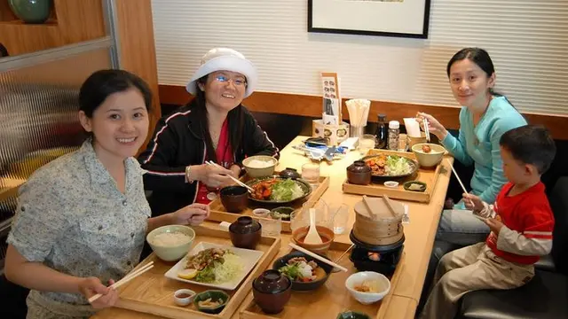 Langsing dan Awet Muda, Ini 6 Rahasia Unik Makanan Wanita Jepang