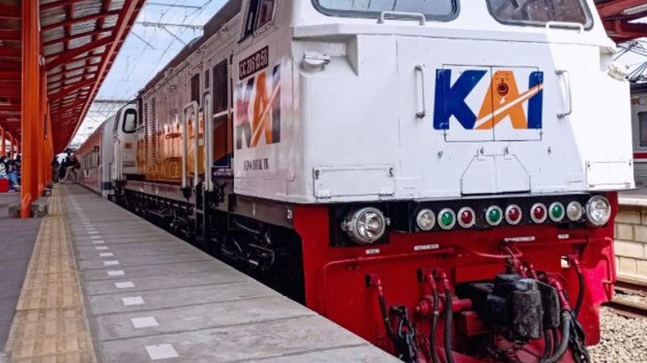 ilustrasi kereta api Indonesia
