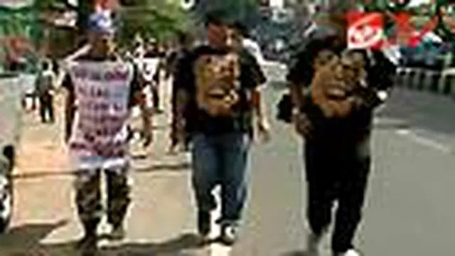 Indra Kembali Jalan Kaki Malang-Jakarta