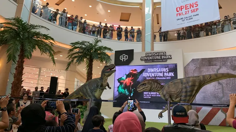 Dinosaurs Adventure Park di Grand Galaxy Park Bekasi