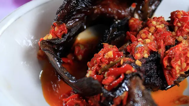 [Bintang] Sederet Makanan Menggiurkan di Pesta Adat Kahiyang dan Bobby