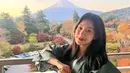 Irene Suwandi mengaku suka sekali ngedance dan menyanyi sejak kecil. Bahkan, di usianya yang masih dini, ia sudah menari balet. Setelah mendapat project debut, setiap harinya Irene berlatih dance dan vokal dengan orang yang didatangkan langsung dari Korea. Akhirnya, kini mimpi itu menjadi nyata berkat kerja kerasnya. (Liputan6.com/IG/@ireneswnd)