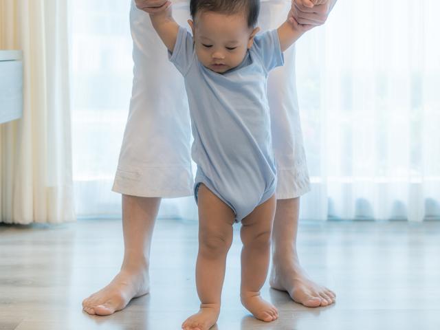 Usia 11 Bulan Ini Sekian Hal Yang Sudah Bisa Dilakukan Bayi Parenting Fimela Com