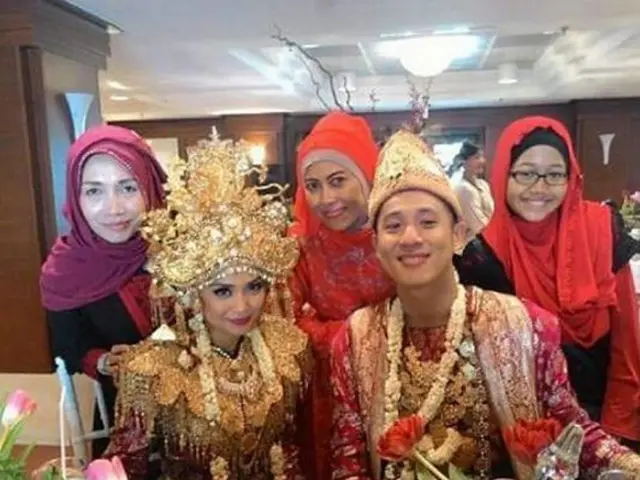 Pernikahan Junior Liem Dan Putri Titian Habiskan Rp 1 Miliar Entertainment Fimela Com