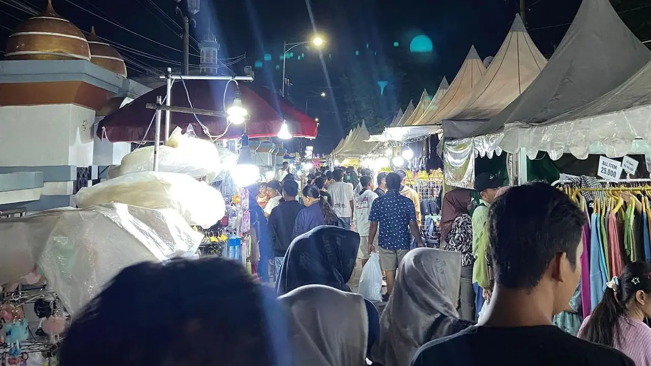 Gelaran dandangan di Kudus. (Liputan6.com/Arief pramono)