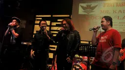 Sejumlah musisi rock ikut meramaikan acara Rockin The Law, Jakarta, Sabtu (21/2/2015). Acara ini sebagai bentuk dukungan kepada KPK (Liputan6.com/Johan Tallo).