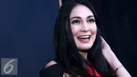 Saat Luna Maya Diminta Ajak Pacar Potong Rambut