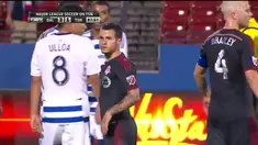Dalam pertandingan kontra FC Dallas di Toyota Stadium, 18 April lalu, Sebastian Giovinco yang kini membela Toronto FC berhasil mencetak gol indah lewat tendangan bebas pada menit ke-89. Tapi pada akhirnya, Toronto tetap kalah 2-3 atas Dallas.