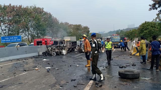 Fakta-Fakta Kecelakaan Beruntun di Tol Cipularang Kilometer 91 - Regional  Liputan6.com