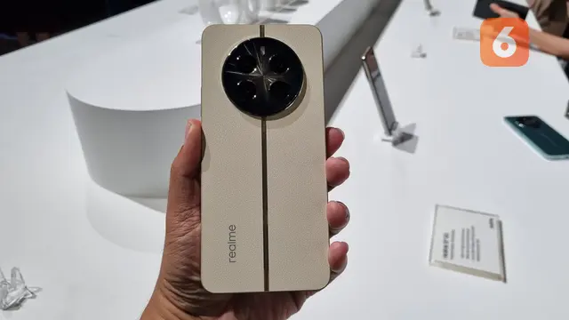 Realme 12 Plus