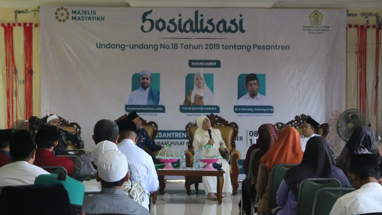 Pesantren Al-Khairaat menjadi tuan rumah acara sosialisasi Undang-Undang No. 18 Tahun 2019 tentang Pesantren, yang bertujuan meningkatkan pemahaman tentang pentingnya rekognisi, afirmasi, dan fasilitas bagi pendidikan pesantren (Istimewa)