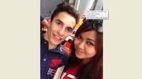 Sasha Pratista, wanita asal Indonesia yang bekerja di Malaysia, berhasil mencium pebalap Repsol Honda, Marc Marquez.