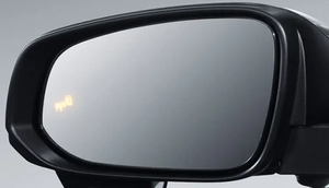 Blind Spot Monitoring System berguna untuk mendeteksi kendaraan lain yang berada di titik buta (Auto2000)