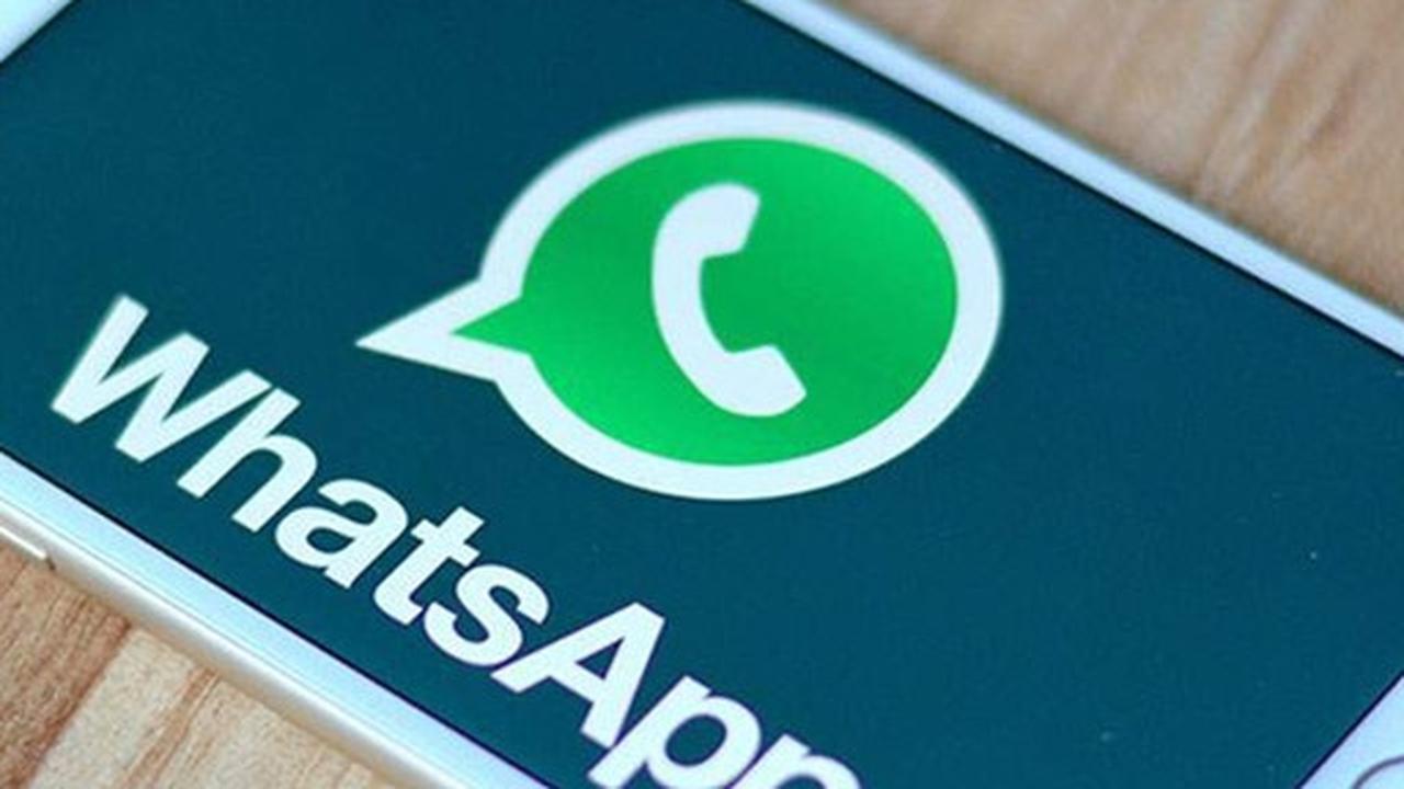 Dua Wanita Asal India Protes Karena Diceraikan Suami Via Whatsapp