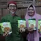 Diah Dwi Kusumandari bersama Suaminya, Warsito, sebagai owner My Dydy Crezz Crezz Mete Goreng  / Liputan6 Nurul Diva Kautsar