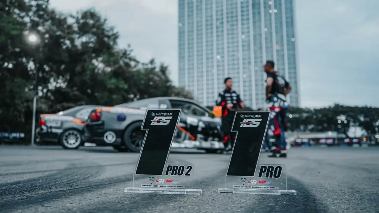 Trofi yang Diraih Alpha Rules Drift Team
