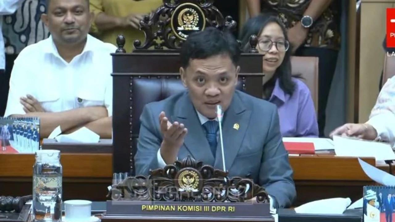 Tok! DPR Sepakat Polri di Bawah Presiden Langsung