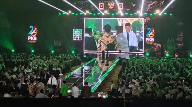 Prabowo dan Gibran Hadiri Harlah PKB, Disambut Kader Berkaus 'Prabowonomics'