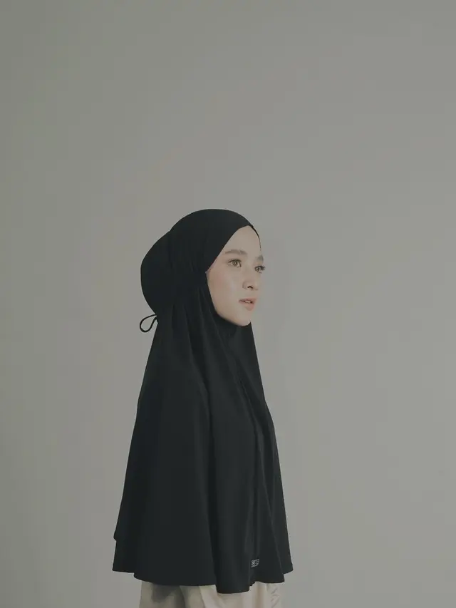 Lama Tak Muncul, Ini 7 Potret Terbaru Nissa Sabyan yang Jadi Sorotan