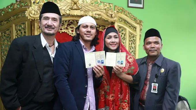 [Bintang] Ria Irawan - Mayky Wongkar