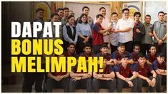 Berita video Timnas Futsal Indonesia mendapat bonus besar dari Kementrian Pemuda dan Olahraga (Kemenpora) usai menjadi juara di Piala AFF 2024. Ini merupakan trofi kedua bagi Indonesia.