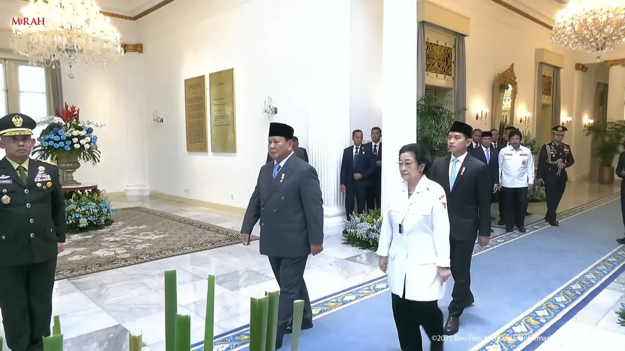 Momen Akrab Prabowo-Megawati di Upacara Hari Lahir Pancasila, Saling Berbisik hingga Bercanda