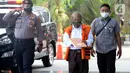 Terdakwa mantan anggota DPRD Kota Bandung, Kadar Slamet akan menjalani persidangan secara online lanjutan di Gedung KPK, Jakarta, Rabu (24/06/2020). Kadar diperiksa terkait kasus dugaan korupsi pengadaan tanah untuk RTH di lingkungan Pemerintah Kota Bandung Tahun 2012-2013. (merdeka.com/Dwi Narwoko)