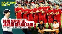 Berita Video, Half Time Show kali ini duet Ario Yosia dan Erwin Fitriansyah akan kembali membahas Sepak Bola Indonesia. Salah satunya ialah aksi suporter yang beberapa waktu ini meresahkan para pemain Timnas Indonesia.