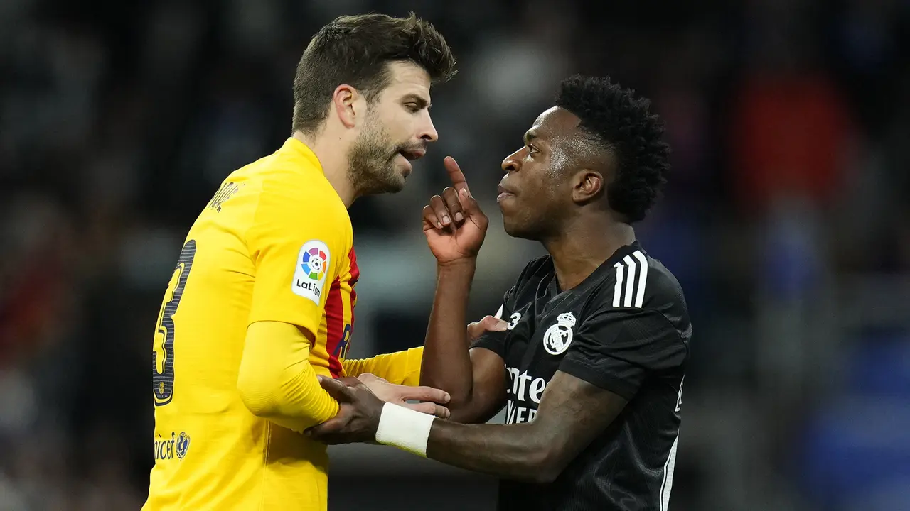 Foto: Melihat Ricuhnya Laga Pekan Ini di Liga Italia dan Spanyol akibat Rivalitas hingga Perlakuan Rasisme